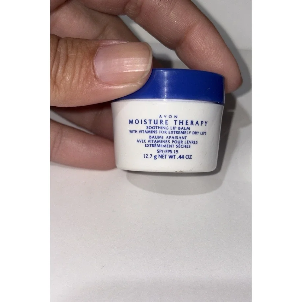 AVON MOISTURE THERAPY Soothing LIP BALM Vitamins Extremely Dry Lips SPF 15 RARE!